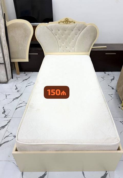 Tək nəfərlik çarpayı satılır 150₼.əla vəziyyətdə.Ünvan Savalan. Fa99 — Baku