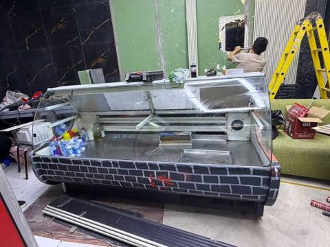 Bu gün satılır Soyuducu vitrin 300 manat ölçü 2metr — Баку