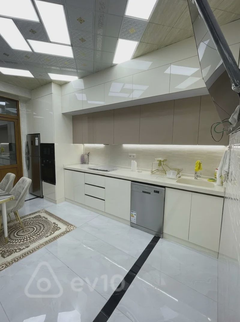 Kiralık 3 odalı daire (yeni bina), 150 m² — Mənzil, Bakı (7)