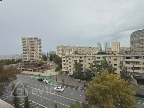 2 otaqlı mənzil, 60 m², Mikayıl Müşfiq küç. — kirayə — 800 ₼ · Baku · Mənzil 2 otaqlı mənzil, 60 m², Mikayıl Müşfiq küç. — kirayə — Baku
