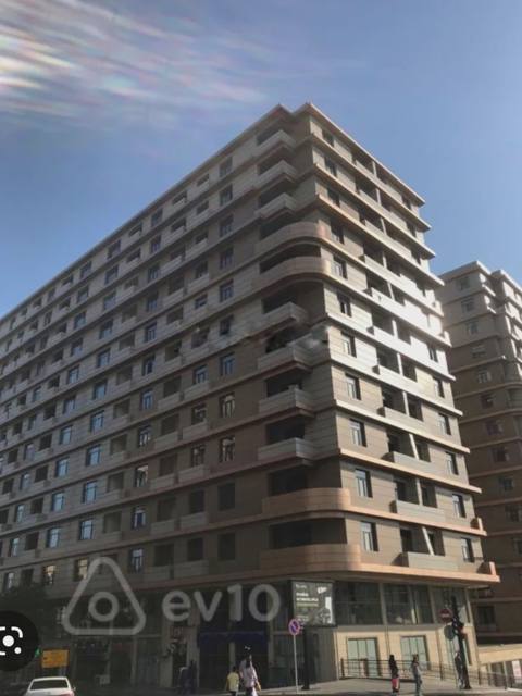 4 otaqlı mənzil, 256 m², Salatın Əsgərova — 780 000 ₼ · Bakı · Mənzil 4 otaqlı mənzil, 256 m², Salatın Əsgərova — Bakı