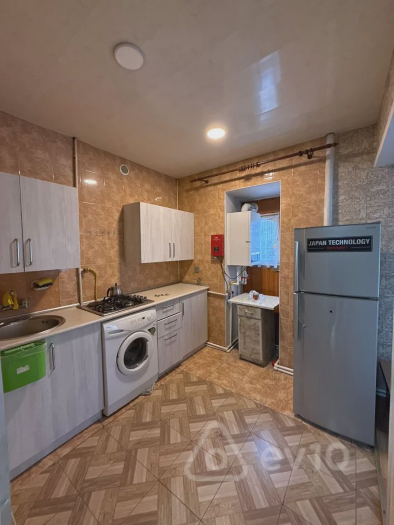 For rent: 2-room apartment (old building), 75 m² — Mənzil, Bakı (5)