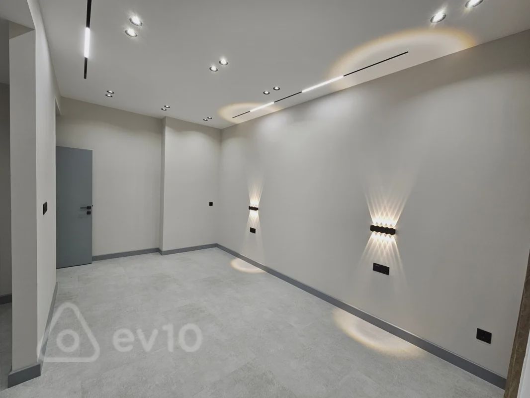 For sale: 3-room apartment (new building), 100 m² — Mənzil, Bakı