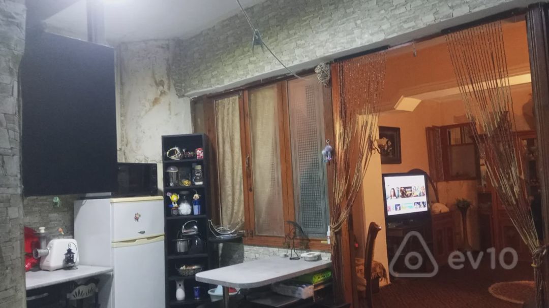 For sale: 2-room apartment (old building), 70 m² — Mənzil, Bakı (8)