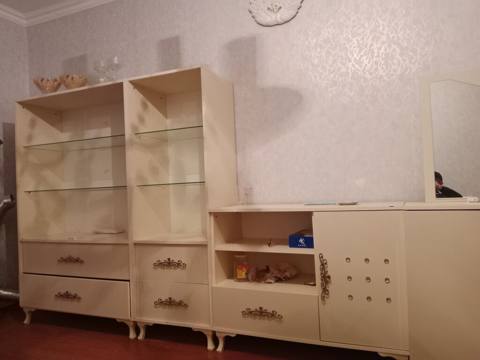 Klassik üslubda krem rəngli mebel dəsti Tərkibi: - Qonaq otağı üçün — Sumqayıt