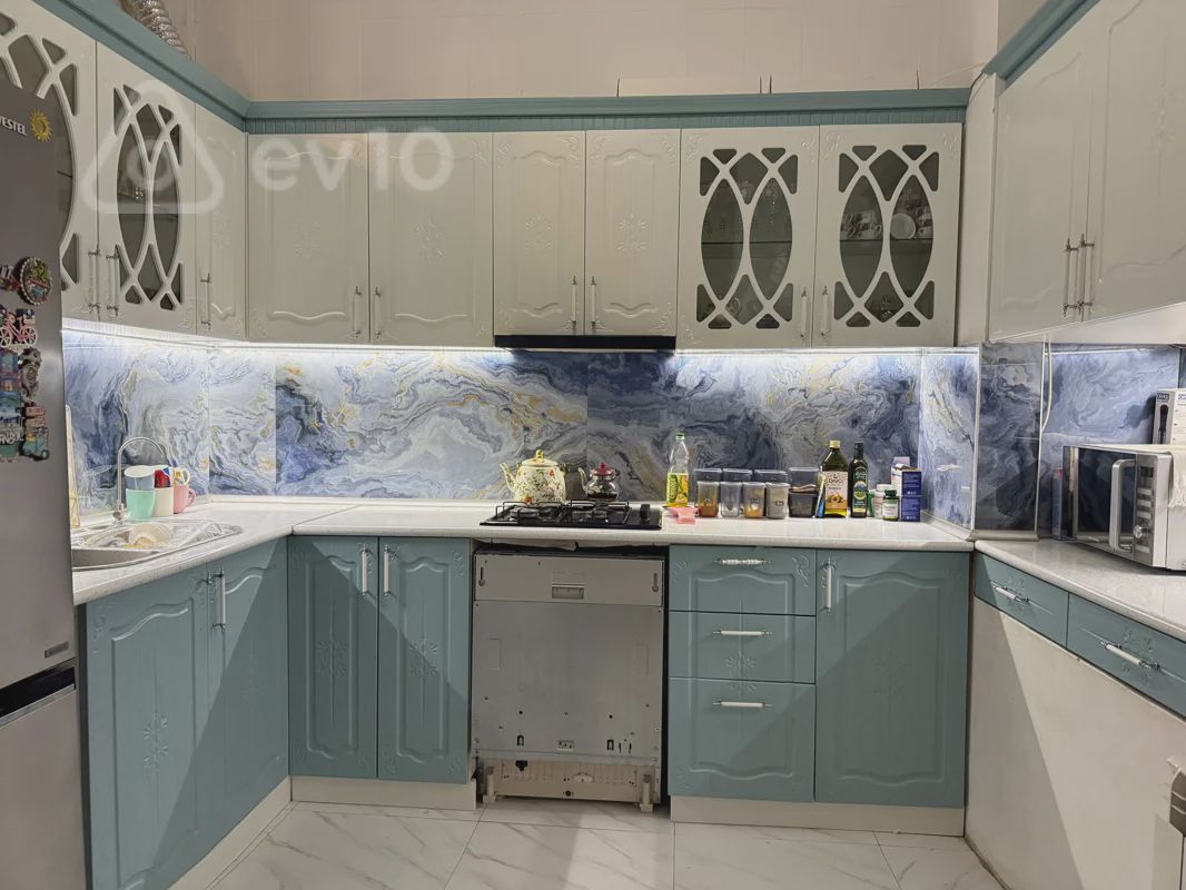For sale: 4-room apartment (old building), 150 m² — Mənzil, Bakı (3)