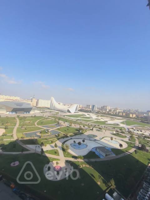 3 otaqlı mənzil, 160 m², Təbriz küçəsi — kirayə — Baku