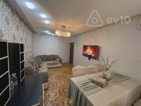 3 otaqlı mənzil, 80 m², İlqar Zülfüqarov keçəsi — Баку