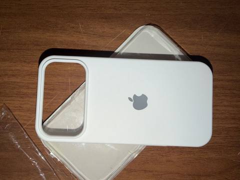 Məhsul: iPhone 17 Pro Max üçün silikon örtük - Model uyğunluğu — Sumgayit