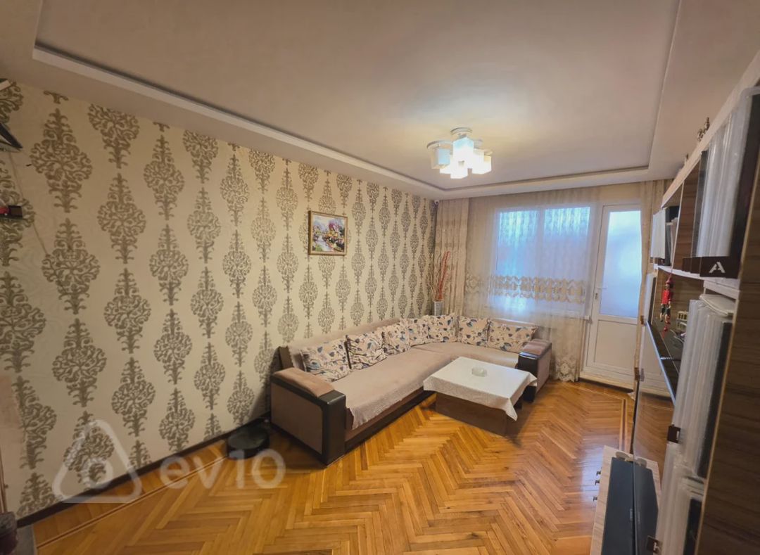 For sale: 2-room apartment (old building), 45 m² — Mənzil, Bakı (2)
