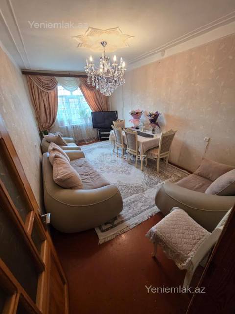 Satılır 5 otaqlı Bina evi menzil (Köhnə tikili), 110 m², 10-cu mikrorayon — Sumqayıt
