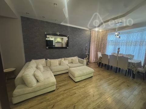 3 otaqlı mənzil, 130 m², Sabit Rəhman küçəsi — kirayə — 1 300 ₼ · Baku · Mənzil 3 otaqlı mənzil, 130 m², Sabit Rəhman küçəsi — kirayə — Baku