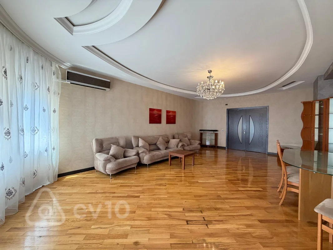 3 otaqlı mənzil, 150 m², Cəfər Cabbarlı küç. — kirayə — Bakı