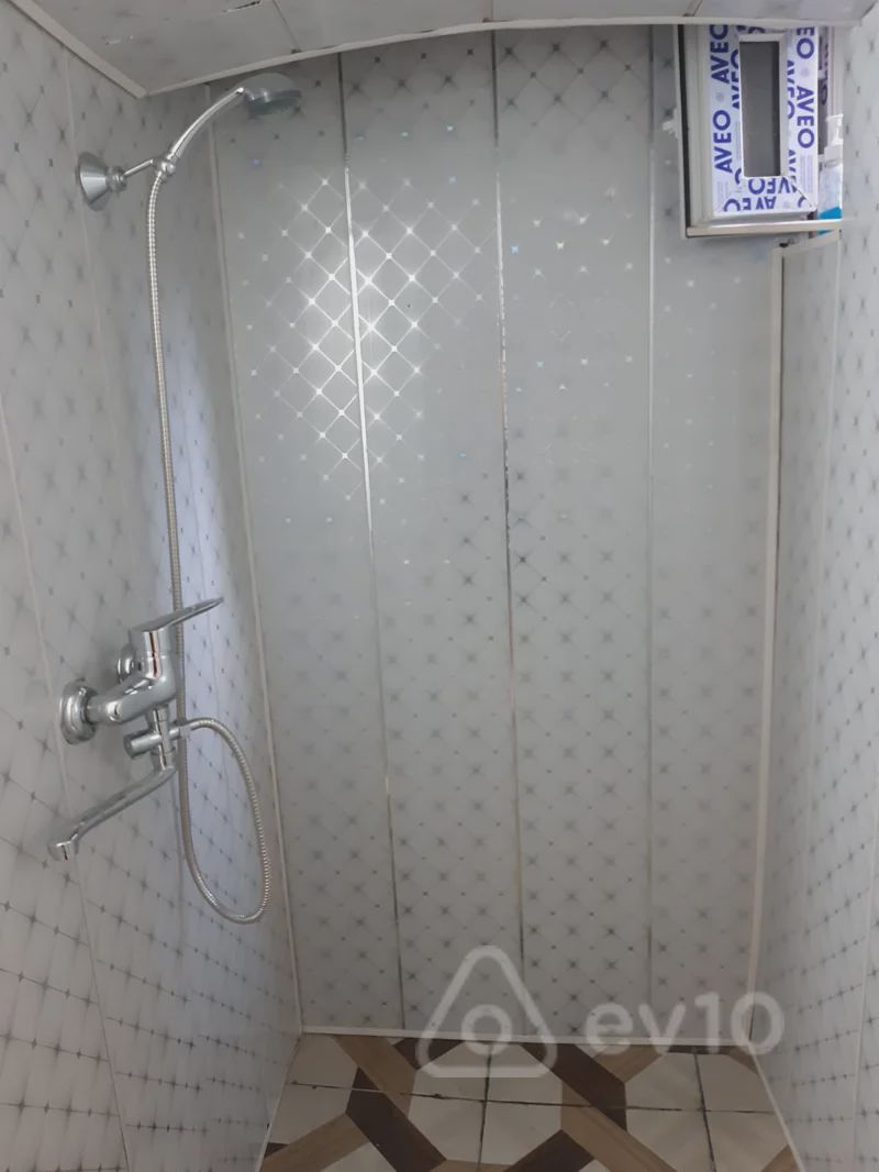 For sale: 1-room apartment (old building), 8 m² — Mənzil, Bakı (7)