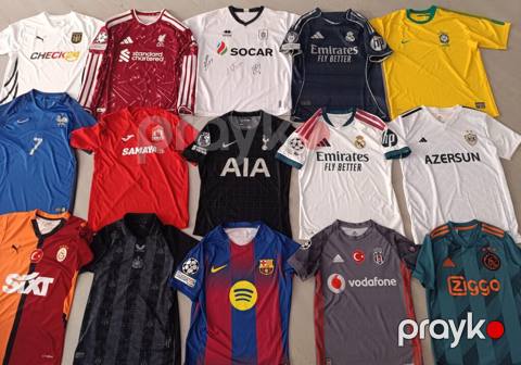 Futbol formaları M S XS razmerlər münasib qiymətə — Bakı