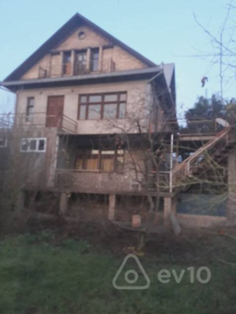 6 otaqlı həyət evi, 240 m², Bakı küçəsi, Biləsuvar — 180 000 ₼ · Bilasuvar · Ev, villa 6 otaqlı həyət evi, 240 m², Bakı küçəsi, Biləsuvar — Bilasuvar
