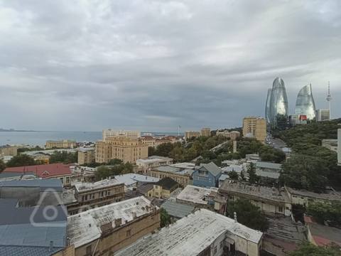 3 otaqlı mənzil, 180 m², Həsən Seyidbəyli küç — kirayə — 1 500 ₼ · Bakı · Mənzil 3 otaqlı mənzil, 180 m², Həsən Seyidbəyli küç — kirayə — Bakı
