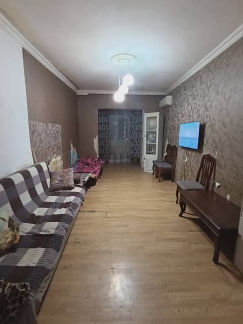 Satılır: 2 Otaq, Köhnə tikili, Yasamal r., Yeni Yasamal q., 45.00 m² — 121 000 ₼ · 2 oda · 45 m² · 5/9 kat · Bakı, Yasamal · Mənzil Satılır: 2 Otaq, Köhnə tikili, Yasamal r., Yeni Yasamal q., 45.00 m² — Bakı