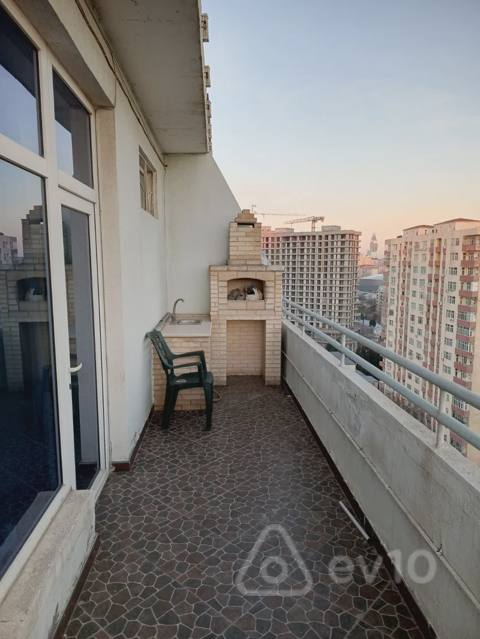 6 otaqlı mənzil, 290 m², Yəhya bakuvi — kirayə — 3 500 ₼ · Baku · Mənzil 6 otaqlı mənzil, 290 m², Yəhya bakuvi — kirayə — Baku