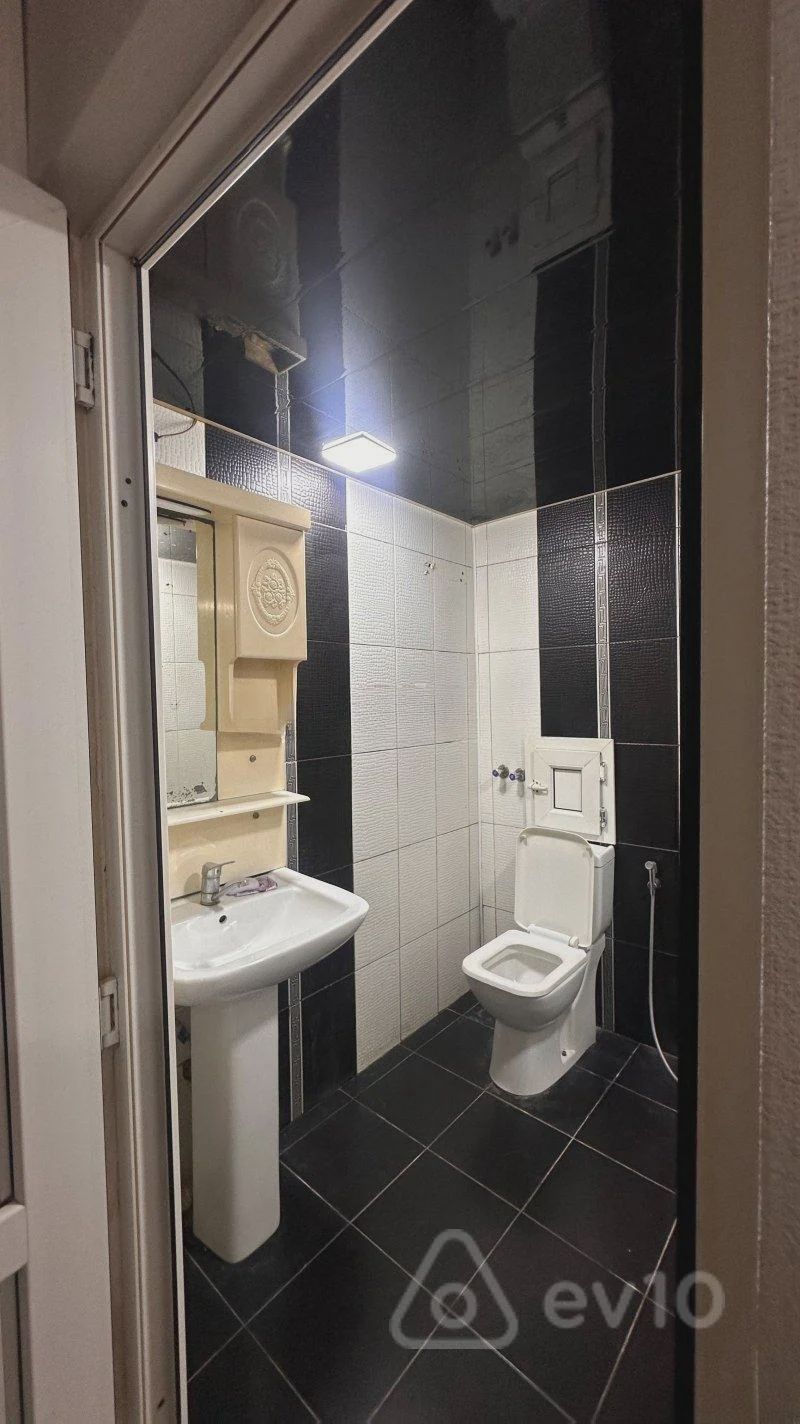 For sale: 2-room apartment (new building), 45 m² — Mənzil, Bakı (10)