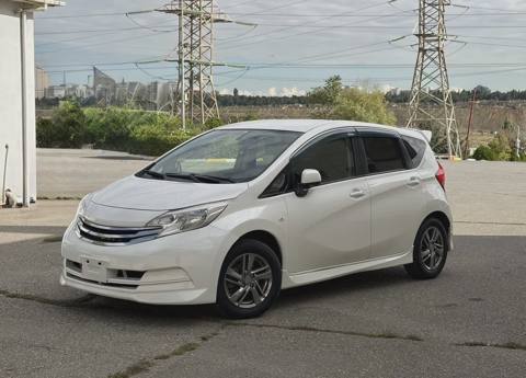 Nissan Note, 2013 il, 121000 km, 1.2 L — 5 900 ₼ · Bakı · Avtomobillər Nissan Note, 2013 il, 121000 km, 1.2 L — Bakı