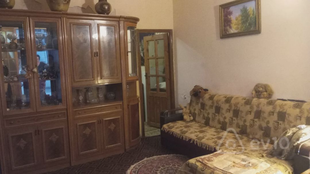 For sale: 2-room apartment (old building), 70 m² — Mənzil, Bakı (4)