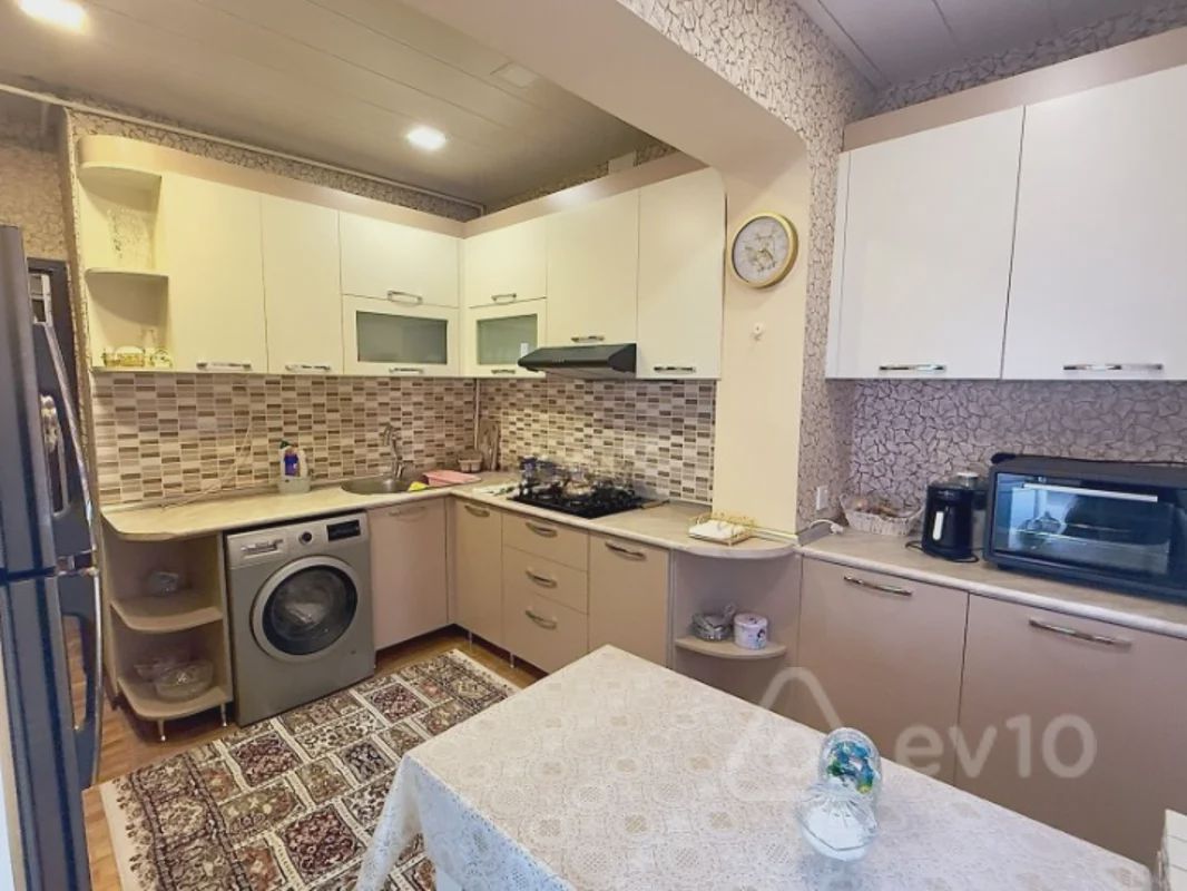 For rent: 2-room apartment (old building), 70 m² — Mənzil, Bakı (5)