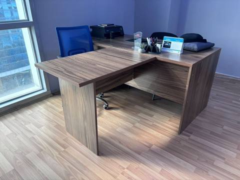 Ofis mebel dəsti – T formalı iş masası və konsol şkaf - Material — Baku