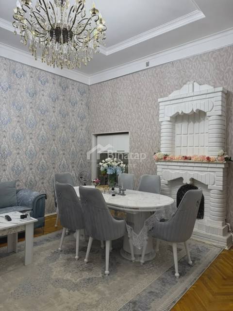 Satılır 4 otaqlı köhnə tikili 150 m², Azadlıq Prospekti metrosu, Binəqədi rayonu — 270 000 ₼ · Баку · Daşınmaz əmlak Satılır 4 otaqlı köhnə tikili 150 m², Azadlıq Prospekti metrosu, Binəqədi rayonu — Баку
