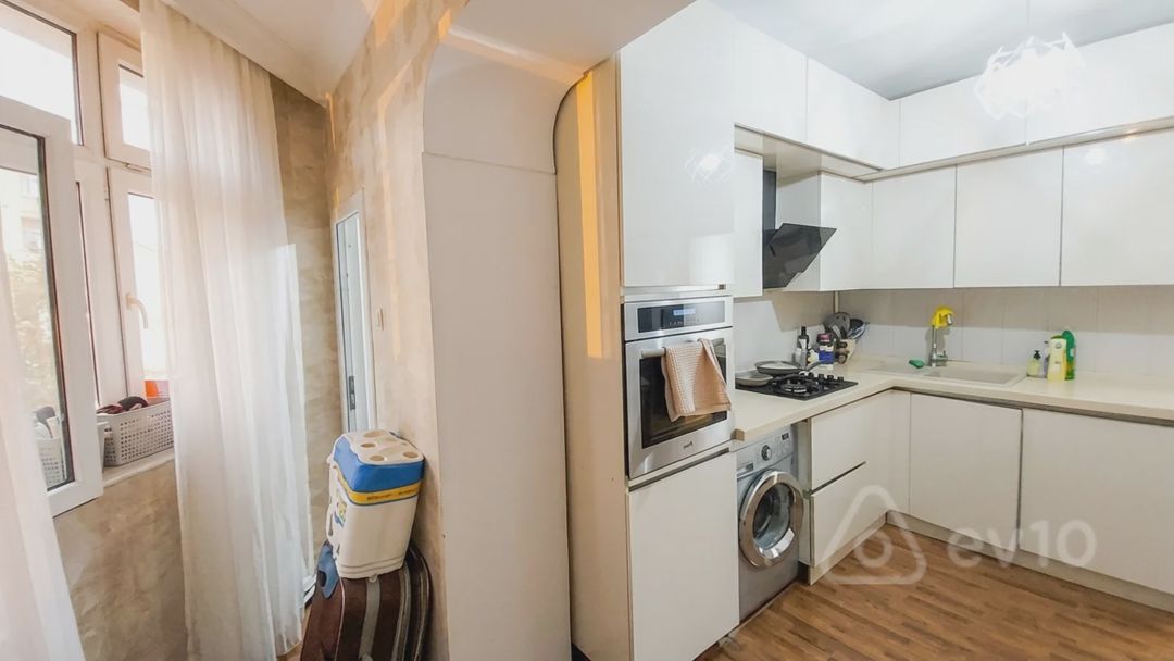 For sale: 3-room apartment (old building), 90 m² — Mənzil, Bakı (8)