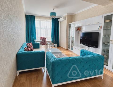 3 otaqlı mənzil, 100 m², Bakı ş., H.Zərdabi küçəsi — Bakı