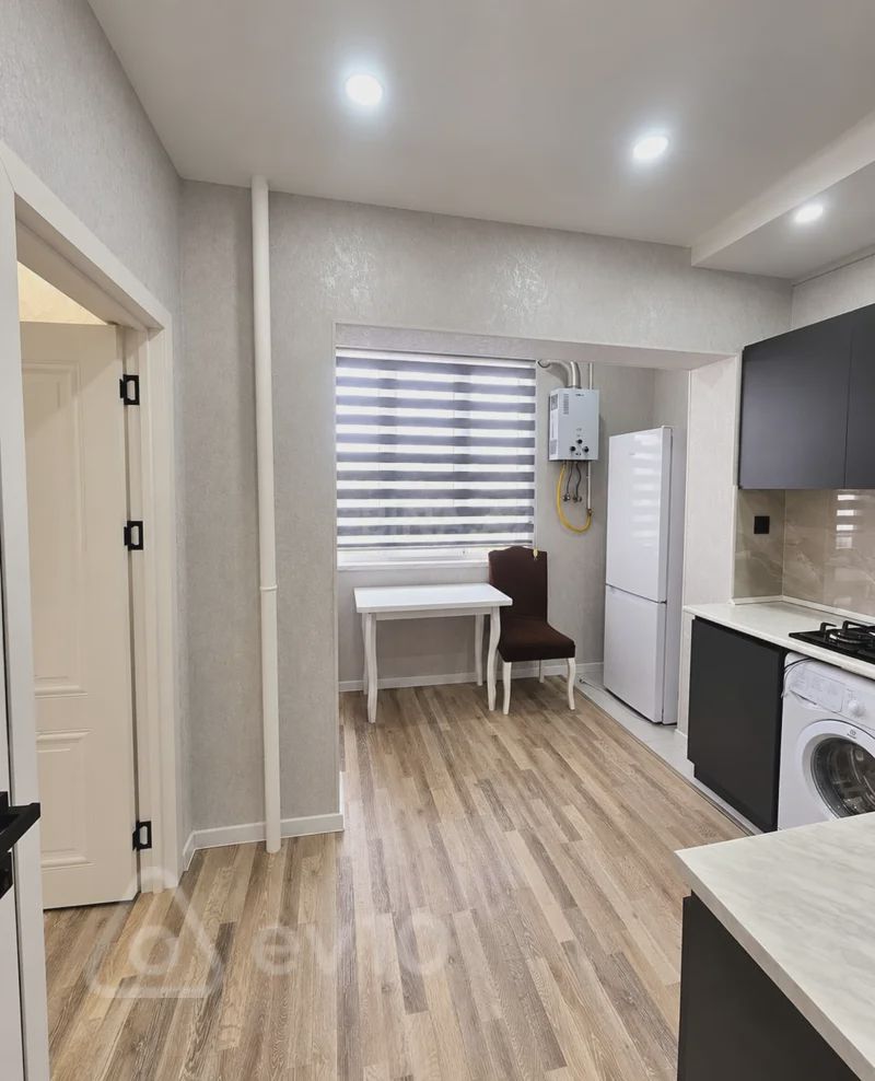 Сатылат: 2 бөлмөлүү квартира (вторичка), 50 м² — Mənzil, Bakı (5)