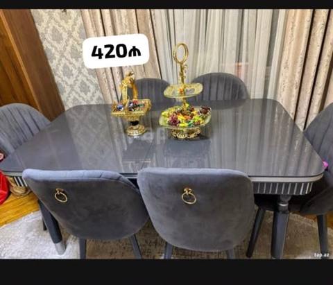 Masa dəsti satılır 420₼. Açılır. 6 oturcağı var.Ünvan — Bakı