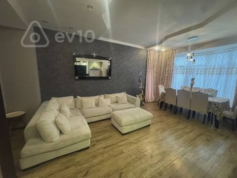 3 otaqlı mənzil, 135 m², Səməd vurğun küç — kirayə — 1 299 ₼ · Baku · Mənzil 3 otaqlı mənzil, 135 m², Səməd vurğun küç — kirayə — Baku