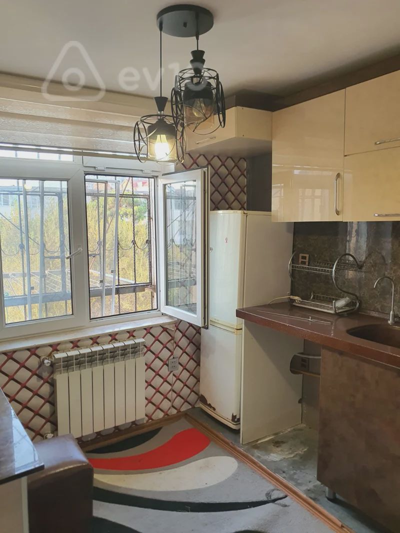 For sale: 3-room apartment (old building), 75 m² — Mənzil, Bakı (5)