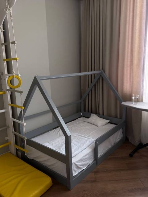 Yataq matrasla birge 360 azn. Yataq 700 azn, matras ise 200 azne — Bakı