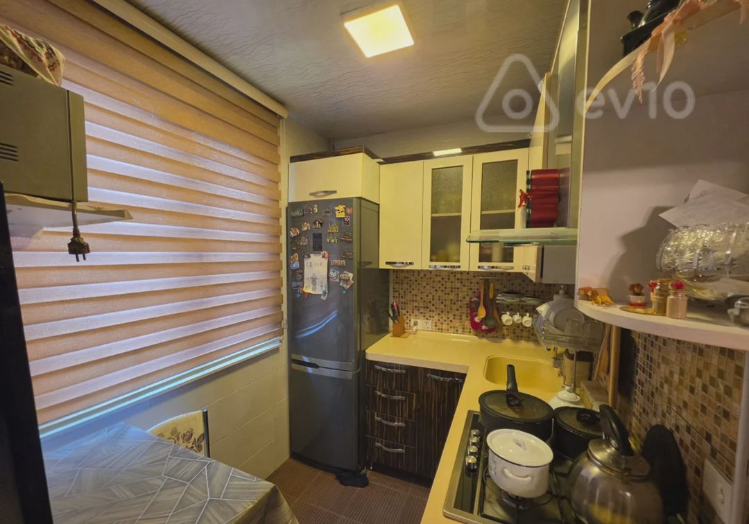 For sale: 2-room apartment (old building), 45 m² — Mənzil, Bakı (5)