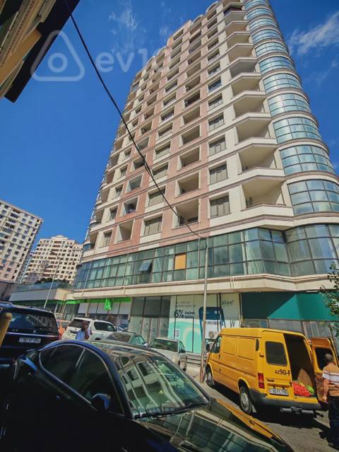 Ofis, 75 m², Bakı, Təbriz küçəsi — kirayə — 1 300 ₼ · Baku · Ofis Ofis, 75 m², Bakı, Təbriz küçəsi — kirayə — Baku
