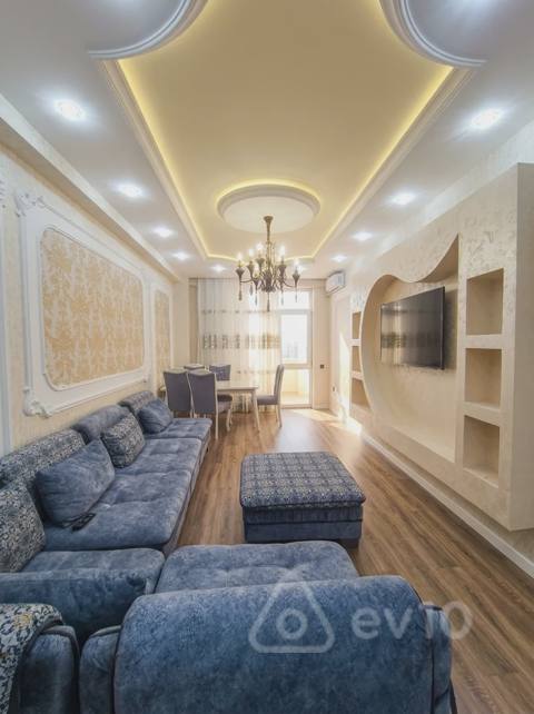 3 otaqlı mənzil, 125 m², 8 Noyabr Prospekti — kirayə — Баку