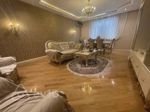 5 otaqlı mənzil, 250 m², Səməd Vurğun parkı — 800 000 ₼ · Baku · Mənzil 5 otaqlı mənzil, 250 m², Səməd Vurğun parkı — Baku