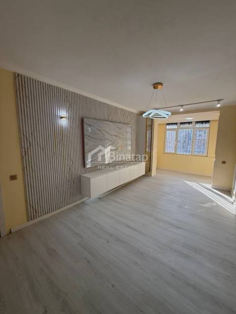 Satılır 3 otaqlı köhnə tikili 75 m², Həzi Aslanov metrosu, Xətai rayonu — Real estate