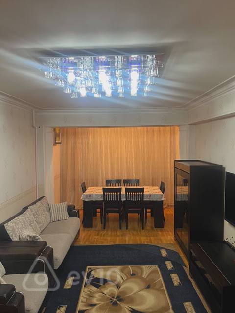 4 otaqlı mənzil, 90 m², Fətəli xan Xoyski küçəsi 110 — kirayə — Bakı