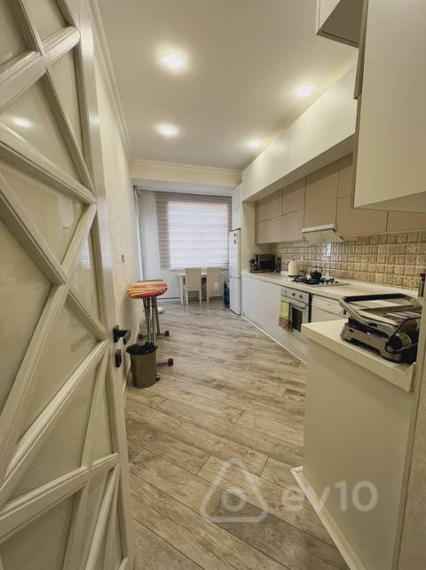 2 otaqlı mənzil, 95 m², Bəkir Çobanzadə küçəsi — kirayə — 900 ₼ · Bakı · Mənzil 2 otaqlı mənzil, 95 m², Bəkir Çobanzadə küçəsi — kirayə — Bakı