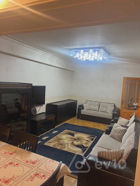 4 otaqlı mənzil, 80 m², Fətəli xan Xoyski küçəsi 110 — kirayə — 900 ₼ · Bakı · Mənzil 4 otaqlı mənzil, 80 m², Fətəli xan Xoyski küçəsi 110 — kirayə — Bakı