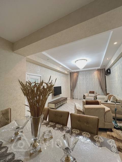 3 otaqlı mənzil, 120 m², Ceyhun Əliyev küçəsi — kirayə — 1 000 ₼ · Baku · Mənzil 3 otaqlı mənzil, 120 m², Ceyhun Əliyev küçəsi — kirayə — Baku