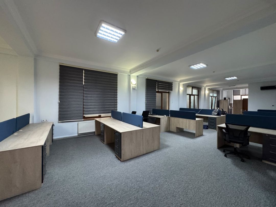 For rent: office, 700 m² — Ofis, Bakı (2)