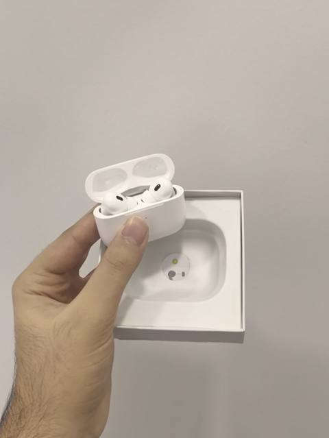 İşlənmiş Simsiz (Bluetooth) Qulaqcıqlar, Apple, rəng - Ağ — Хырдалан