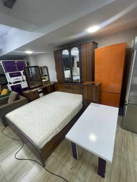 İkinəfərlik çarpayı, İşlənmiş — 350 ₼ · Khirdalan · Yataq otağı mobilya dəstləri İkinəfərlik çarpayı, İşlənmiş — Khirdalan