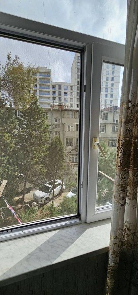 Bakı, Yasamal, 2 otaqlı, Köhnə tikili, m. İnşaatçılar, 50 kv. m — Baku