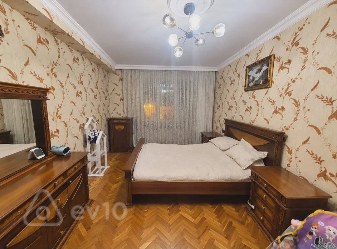 For sale: 3-room apartment (old building), 90 m² — Mənzil, Bakı (3)